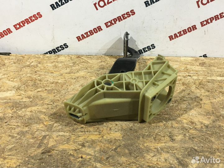 Педаль тормоза BMW X5 E70