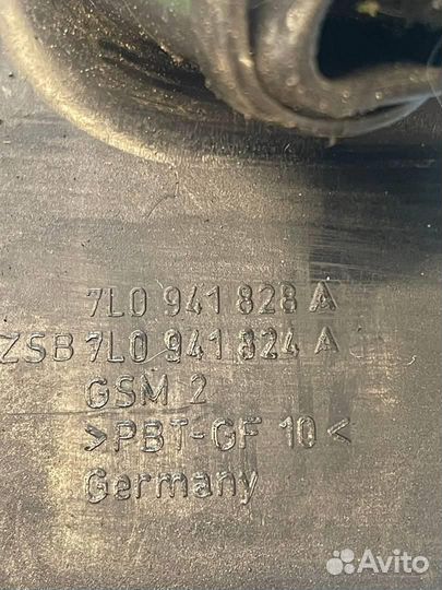 Блок предохранителей 7l0941828A