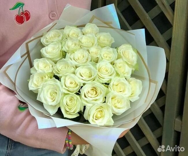 Букет 25 роз (40см) в упаковке доставка заказ