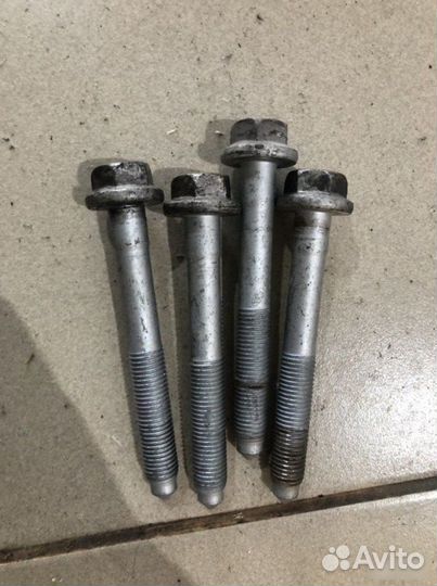 Болты редуктора передние Bmw 3 E46