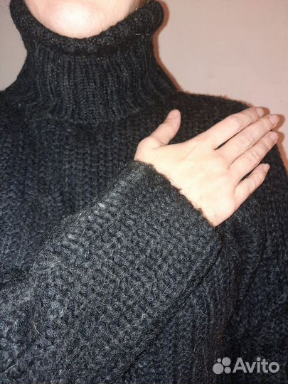 Свитер женский новый с воротом 44