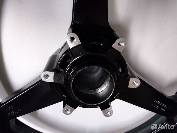 Колесо Honda CBR600RR 2003 2004 2005 2006