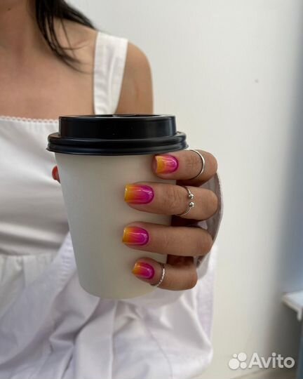 Маникюр на дому