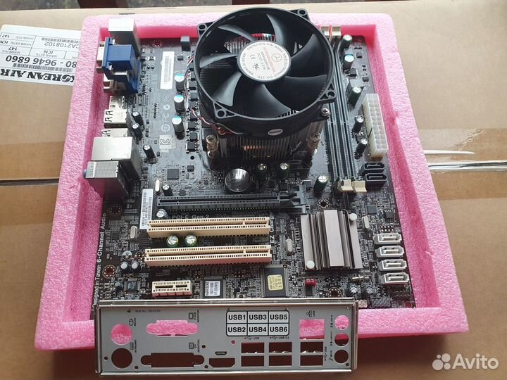 Материнская плата LGA 1155 с процессором