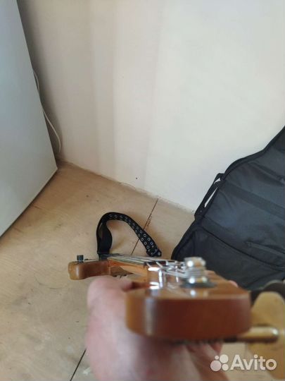 Басс гитара schecter
