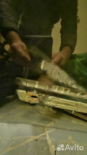 Дверь задняя правая cadillac escalade3