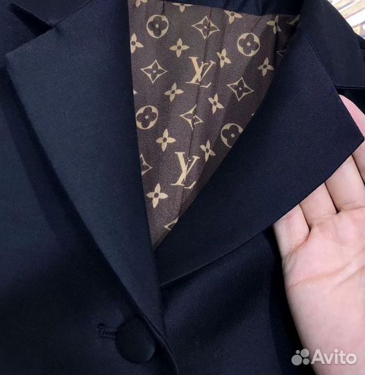 Жакет classic