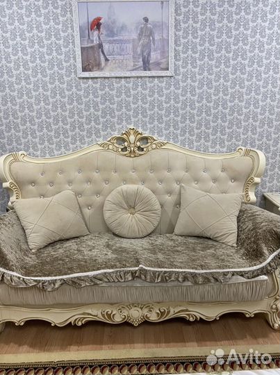 Диван с креслами