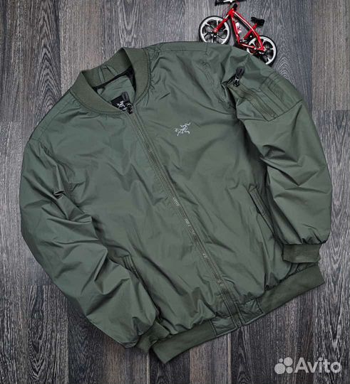 Бомбер мужской Arcteryx