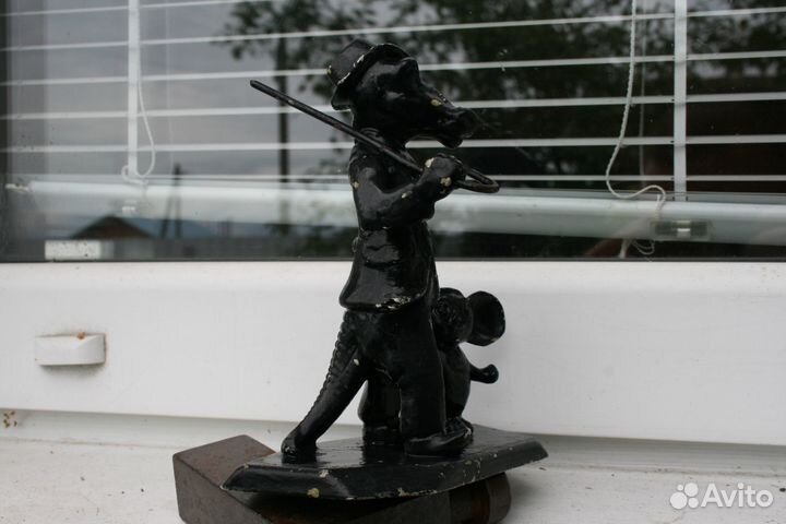 Крокодил гена и чебурашка статуэтка