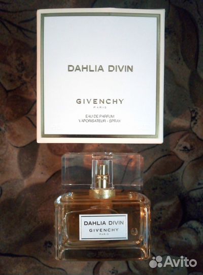 Парфюмерная вода женская