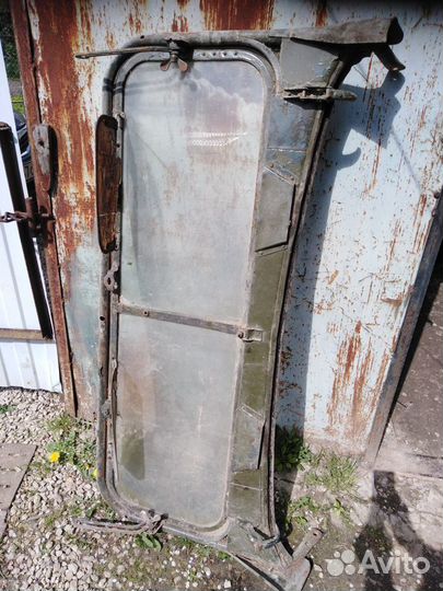 Рамка лобового стекла на газ 69