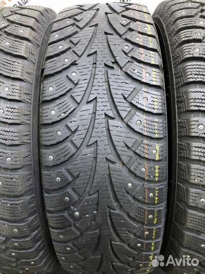 Hankook Winter I'Pike 215/65 R17 98T