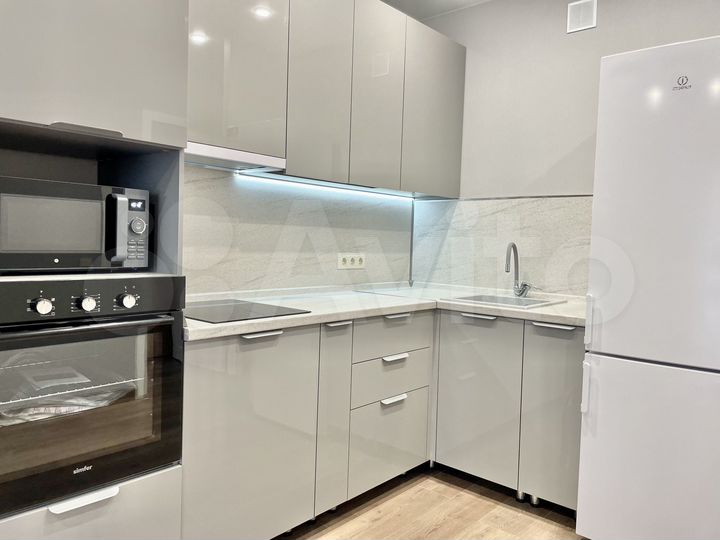 2-к. квартира, 45 м², 3/18 эт.