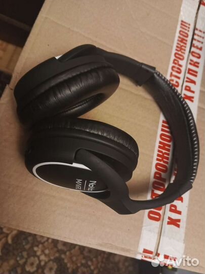 Беспроводные наушники