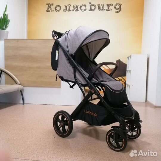 Коляска всесезонная компактная Luxmom 609