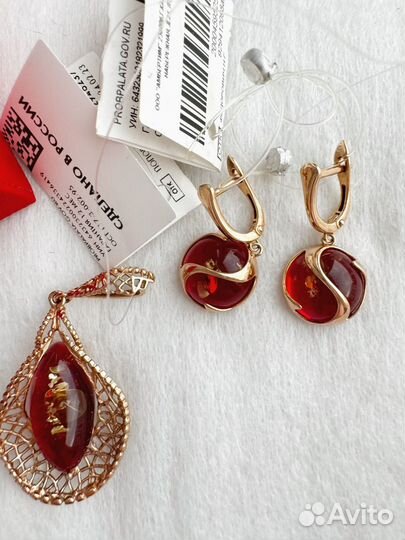 Серьги с янтарем