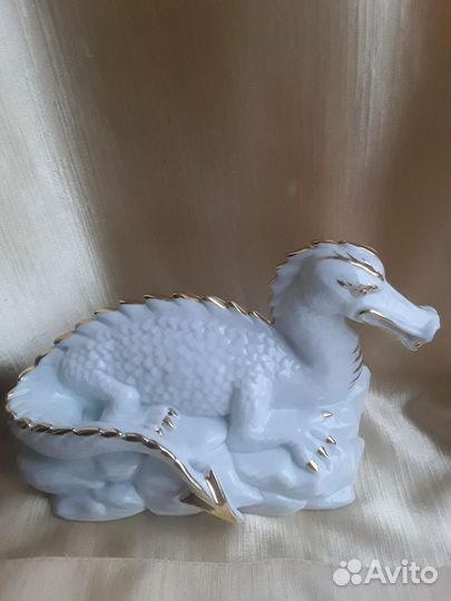 Дракон с сюрпризом фарфоровый. Символ 2024года