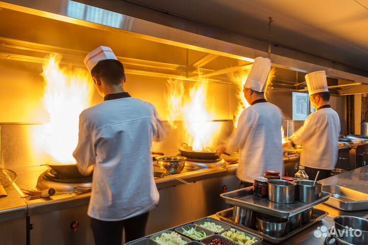 Повар горячего цеха