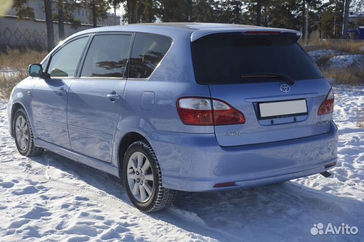 Toyota Ipsum 2.4 AT, 2004, 102 090 км