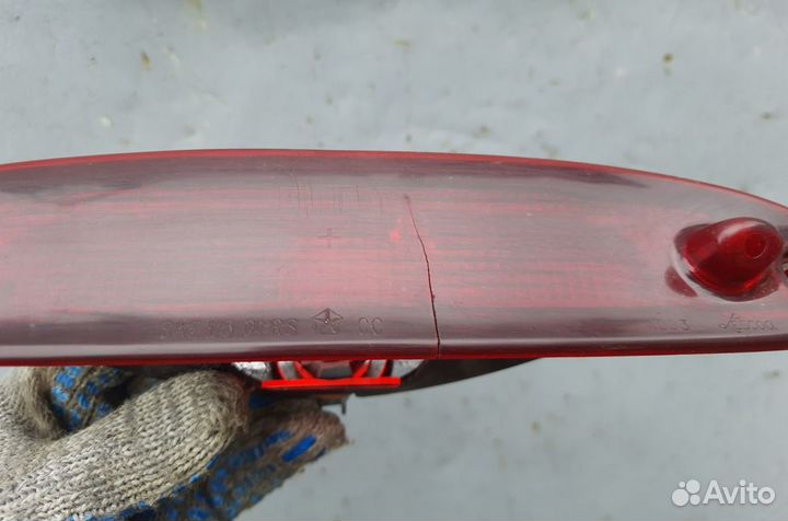 Фонарь задний cтоп сигнал Додж Караван