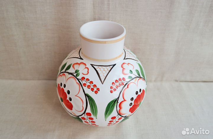 Ваза. Цветы, ягоды. Фаянс. Роспись