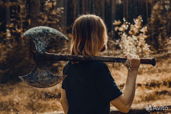 Кованый топор Перуна двусторонний