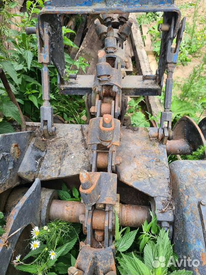 Бара траншеекопатель