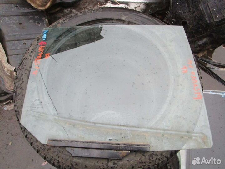 Стекло заднее правое KIA Picanto