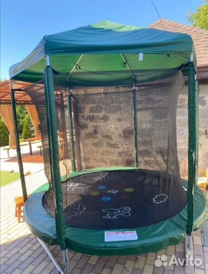 Батут с крышей и игровым полотном