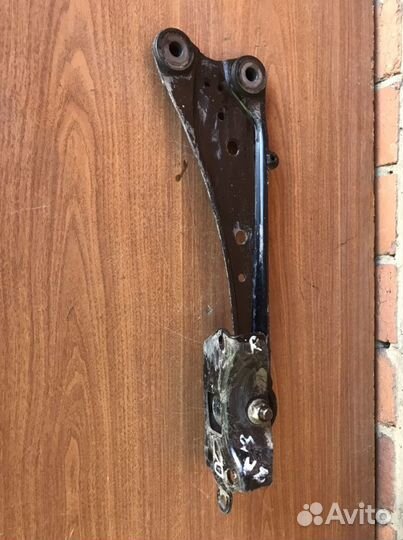 Рычаг задний продольный Toyota Rav 4 ACA 30