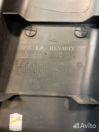 Обшивка стойки Nissan Terrano D10