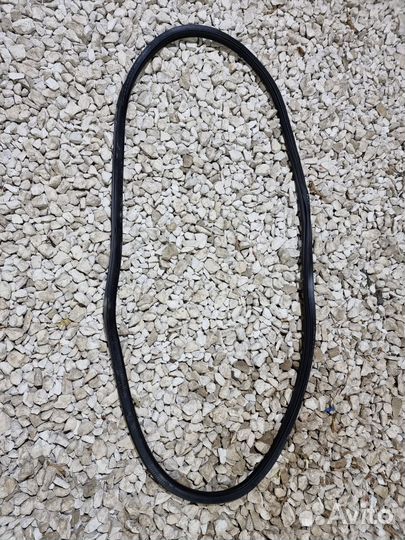 Уплотнитель задней двери Поло 5