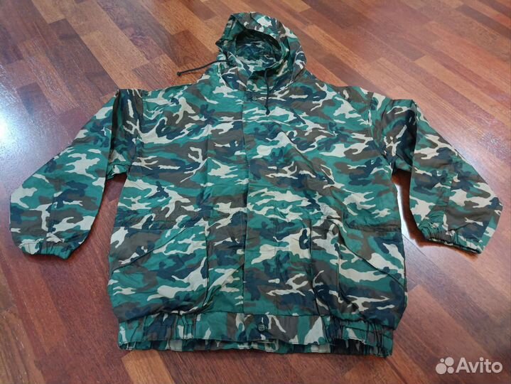 Костюмы ветровлагозащитные 