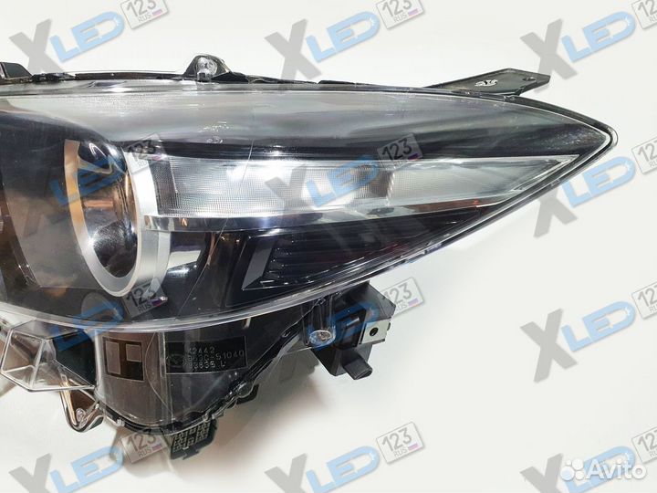 Фара правая левая Mazda 3 BM 2016 галоген