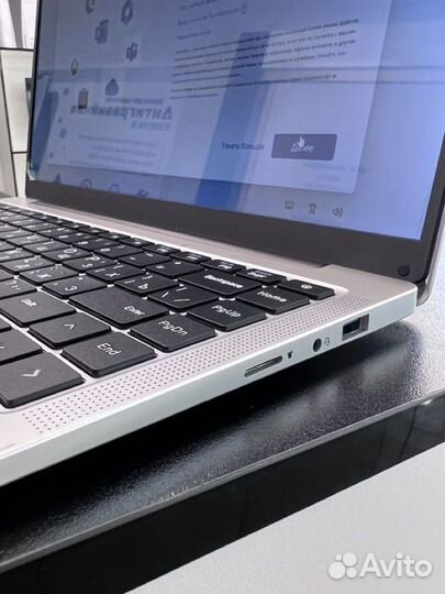 Ноутбук новый