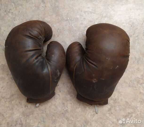 Боксерские перчатки. СССР 60-е годы прошлого века