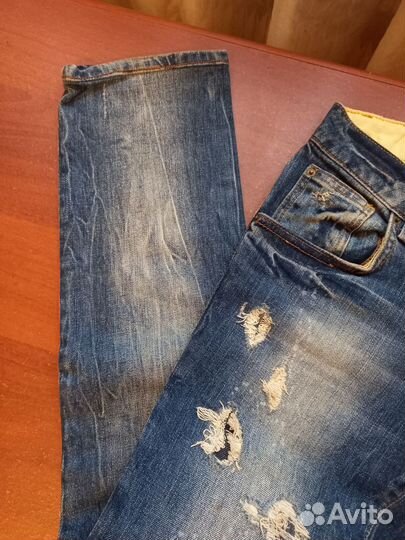 Джинсы