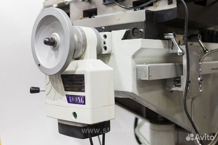 Вертикально-фрезерный станок stalex BF60