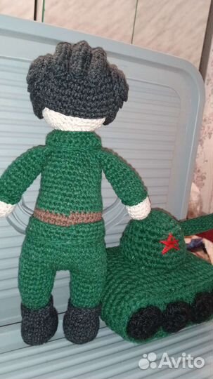 Танкист с танком