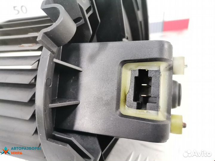 Моторчик печки Opel Corsa D рест. 2011 55702446