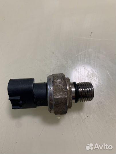 Датчик давления масла АКПП. 2ZR - FAE, 3ZR - FAE