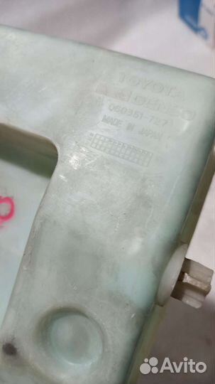 Бачок омывателя Toyota Chaser