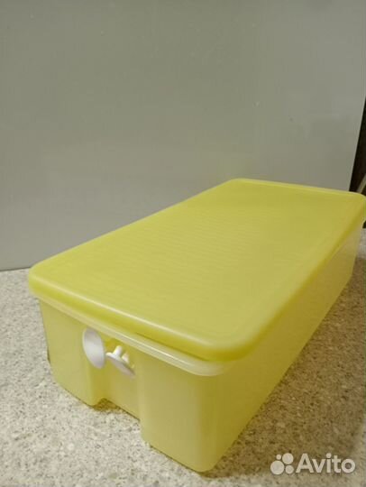 Контейнер tupperware