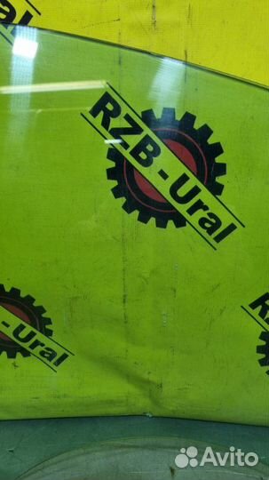 Стекло двери переднее правое Ford Focus 3 седан