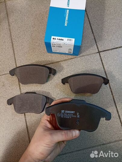 Колодки тормозные передние Citroen C4