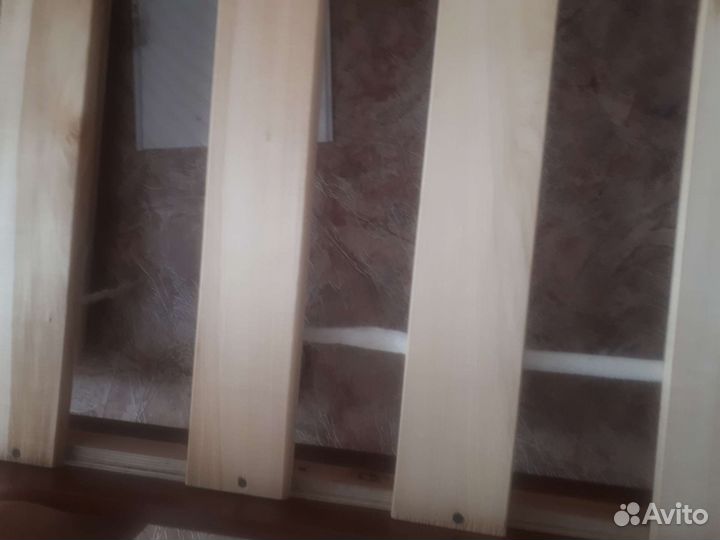 Кровать