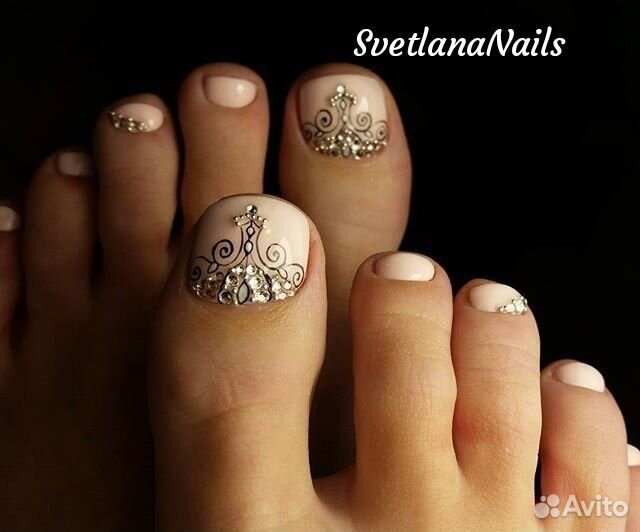 Маникюр.Педикюр.Наращивание ногтей.Гель-лак.Брови