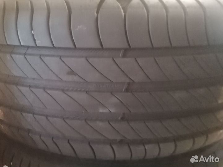 Michelin Primacy 4 235/60 R18