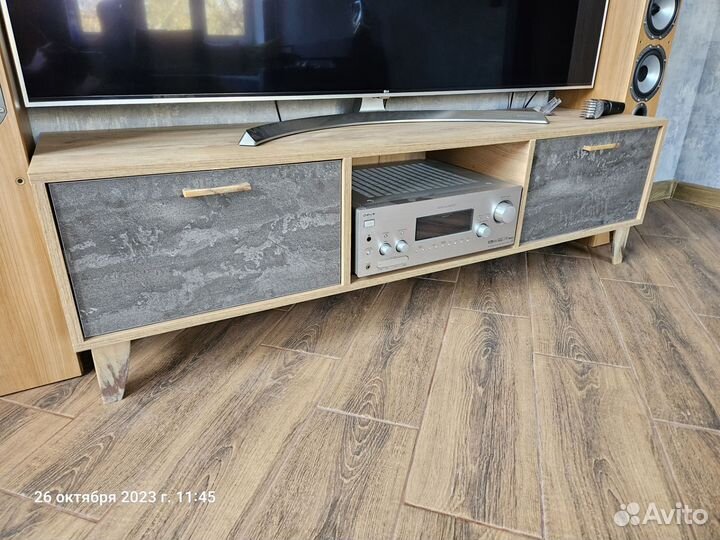 Тумба под телевизор